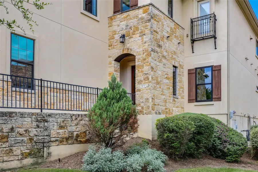 2210 University Club Dr #10A, Austin, TX 78732 - #3
