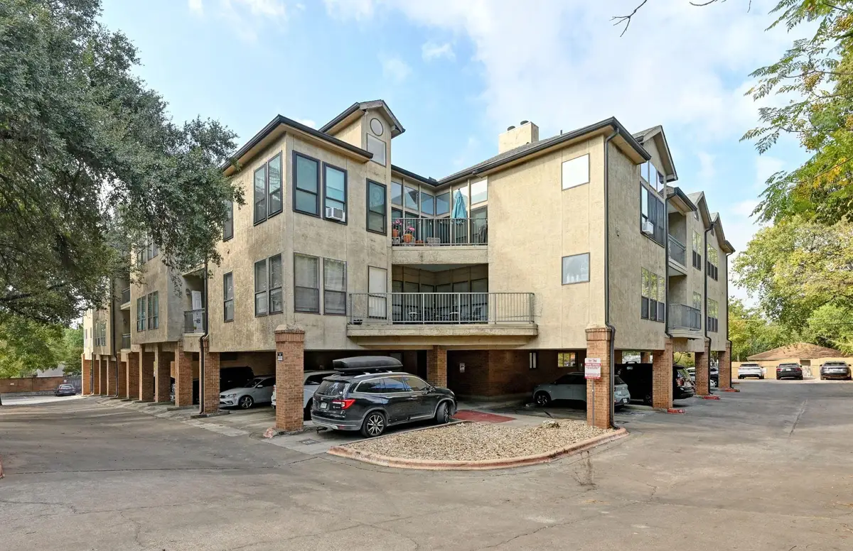 1910 Robbins Pl #303, Austin, TX 78705 - Image #1