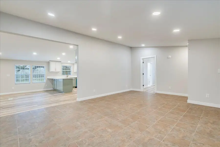 158 Shady Oaks Dr, Dale, TX 78616 - #3