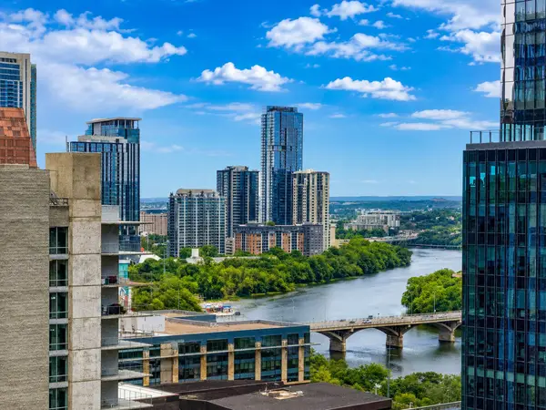360 Nueces St #2005, Austin, TX 78701