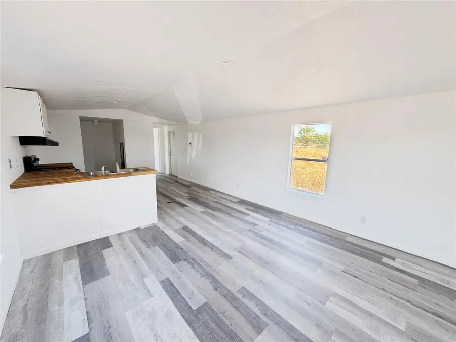 23038 White Hickory, Elmendorf, TX 78112 - #3