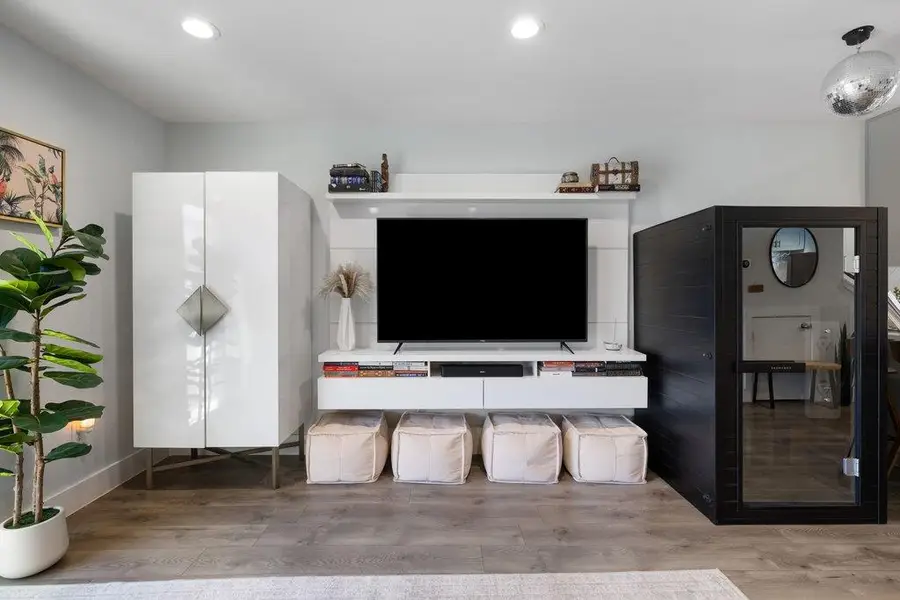 3812 Southway Dr #103, Austin, TX 78704 - #3