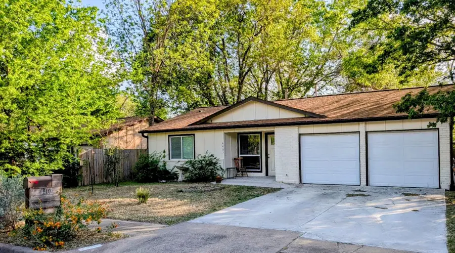 4407 Dovewood Dr, Austin, TX 78744 - #2
