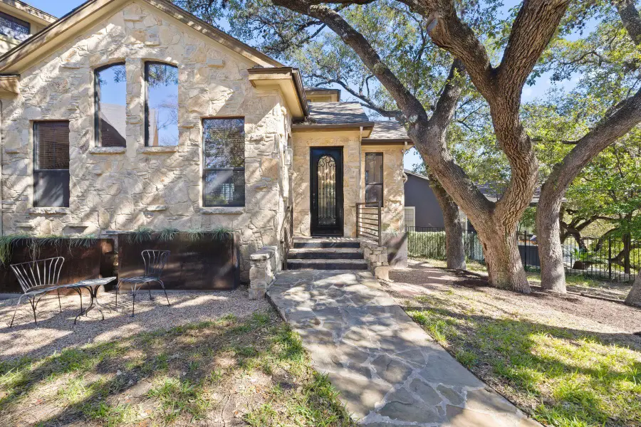 1018 Harwood Pl, Austin, TX 78704 - #3