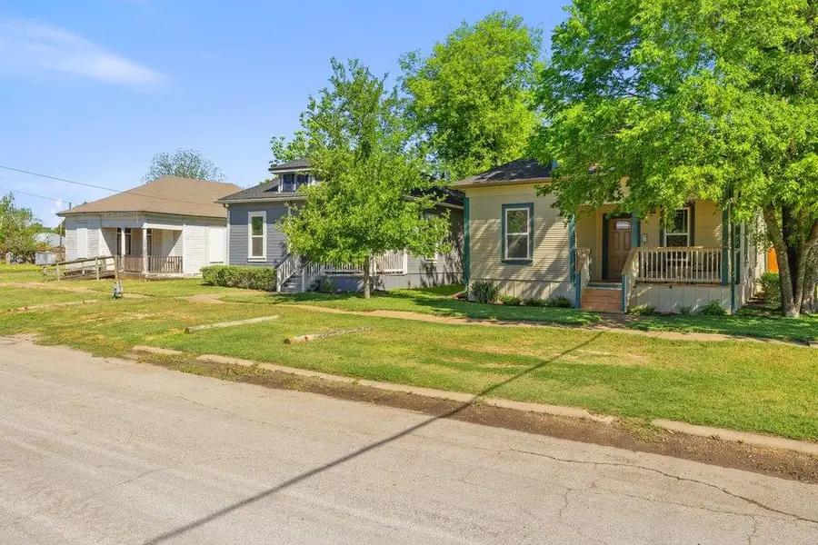 314 and 312 W 3rd St, Taylor, TX 76574 - #3