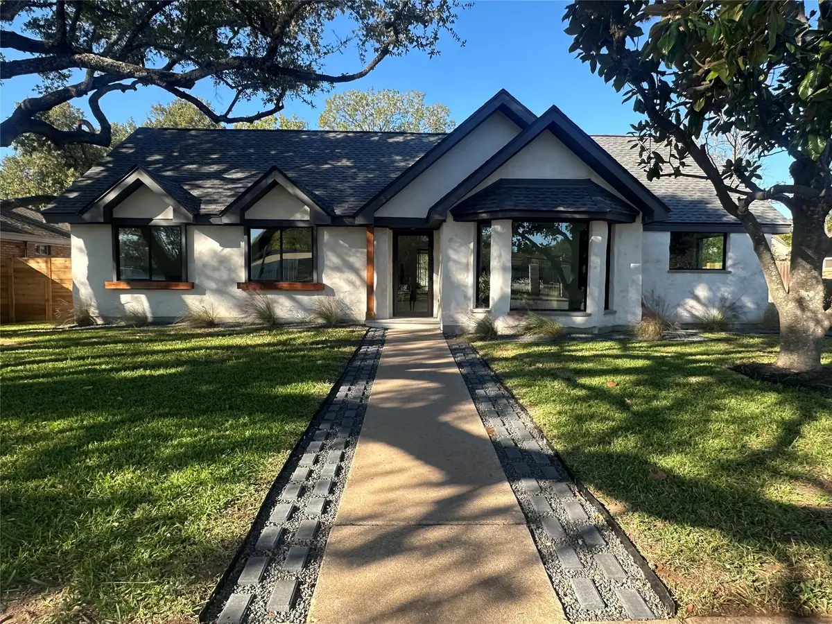 4910 Woodcreek Rd, Austin, TX 78749 - Image #1