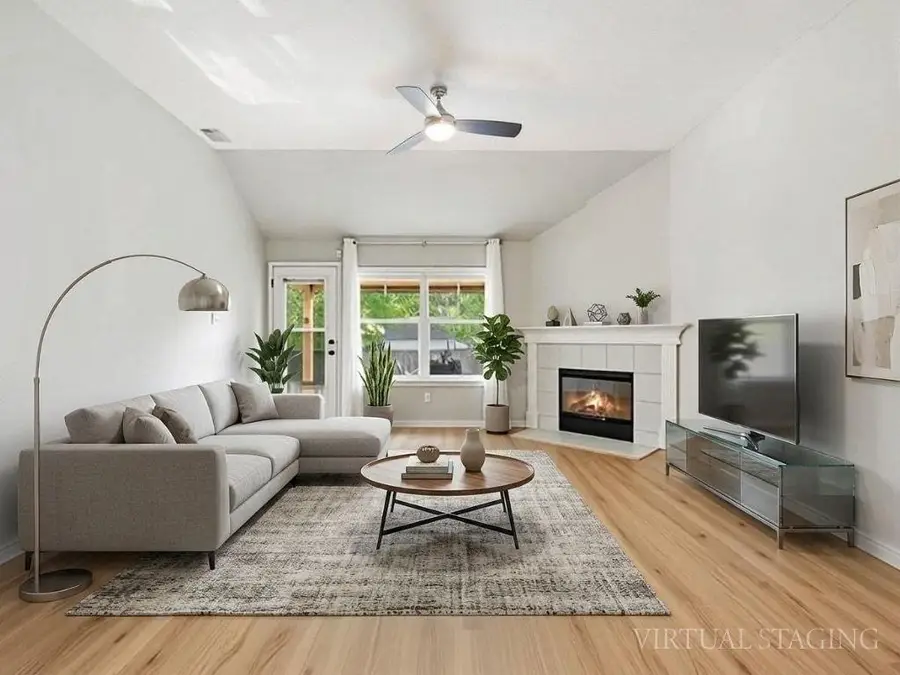 1201 Ridgewood Dr, Leander, TX 78641 - #2