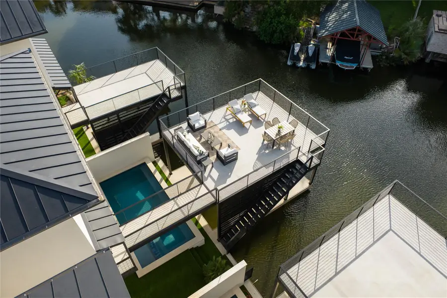 701 Hi Circle North Dr #B, Horseshoe Bay, TX 78657 - Image #2