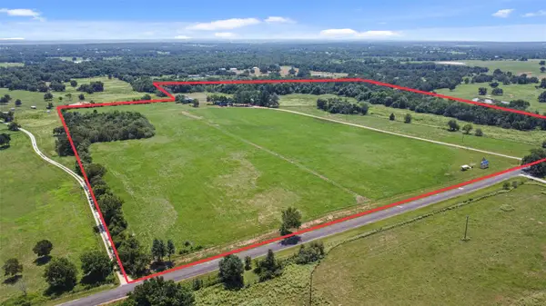 451 Pleasant Grove Rd, Elgin, TX 78621