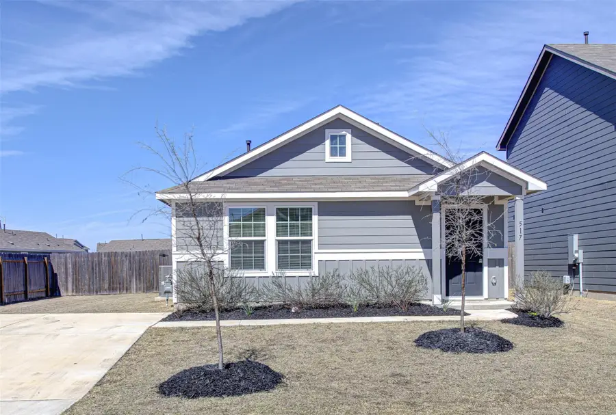 517 Thunderstorm Ave, Lockhart, TX 78644 - #3