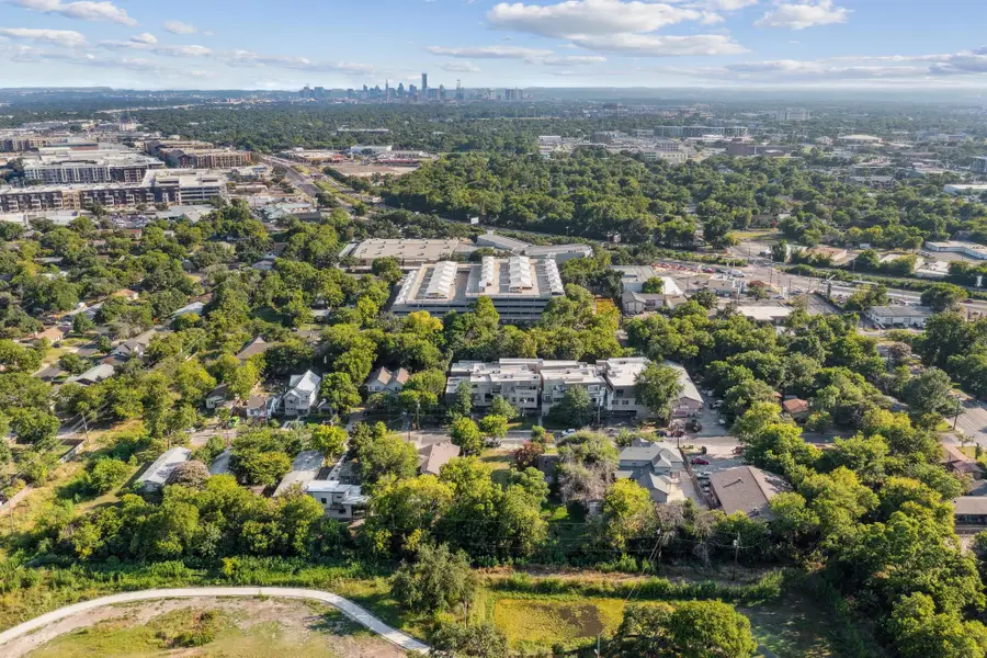 410 Swanee Dr, Austin, TX 78752 - #2
