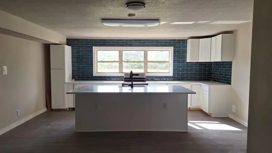 1284 Beaver Lake Dr, Caldwell, TX 77836 - #3