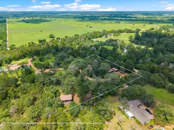 150 Copeland Hill Rd, Smithville, TX 78957