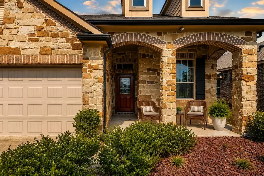 6531 Hunters Creek Ln, Baytown, TX 77521 - #2