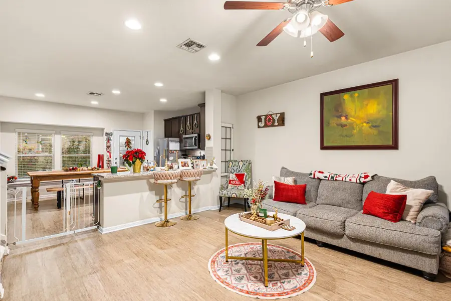 1031 Sand Post Pl, San Marcos, TX 78666 - Image #3