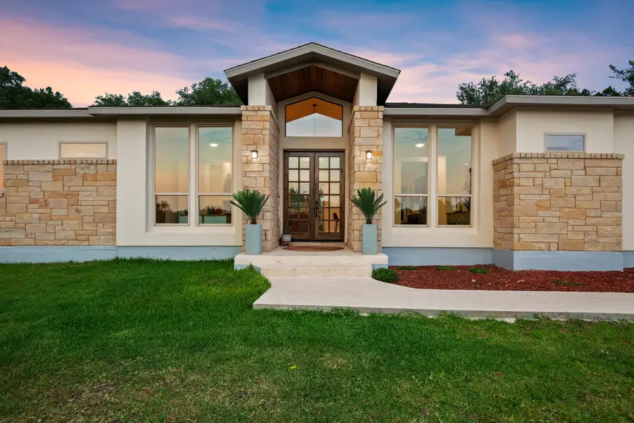 4216 Hillside Dr, Lago Vista, TX 78645 - Image #2