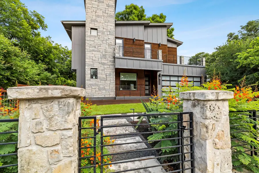 2414 Kinney Rd, Austin, TX 78704 - #2