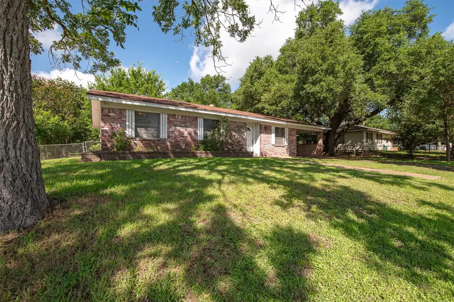 507 N Echols Street, Caldwell, TX 77836 - Image #2