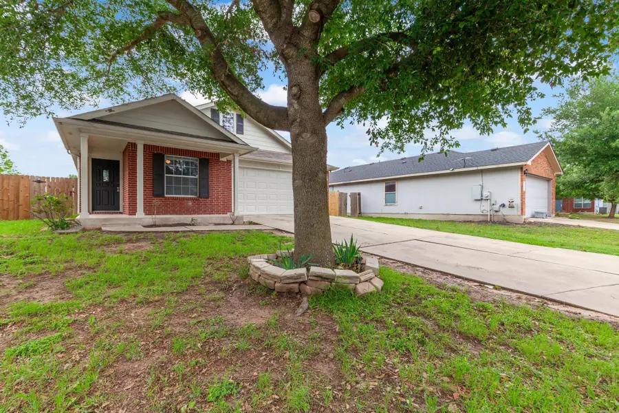 104 Paddington Way, Hutto, TX 78634 - #3