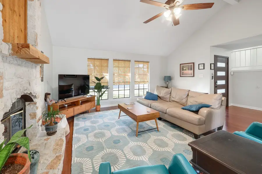 9006 Frostwood Trl, Austin, TX 78729 - Image #3