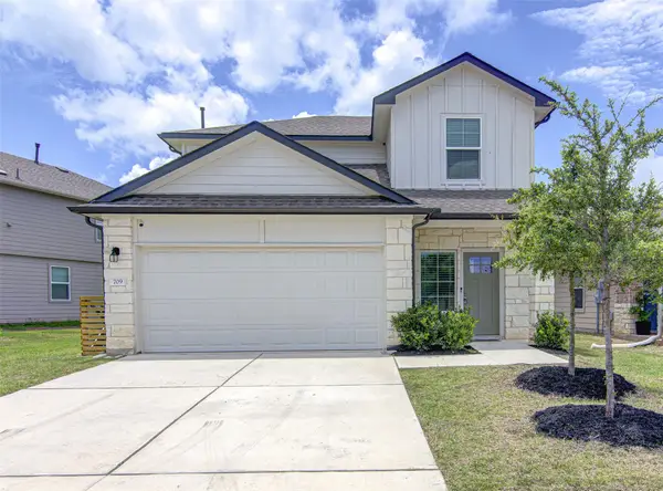 729 Aster Pl, Bastrop, TX 78602