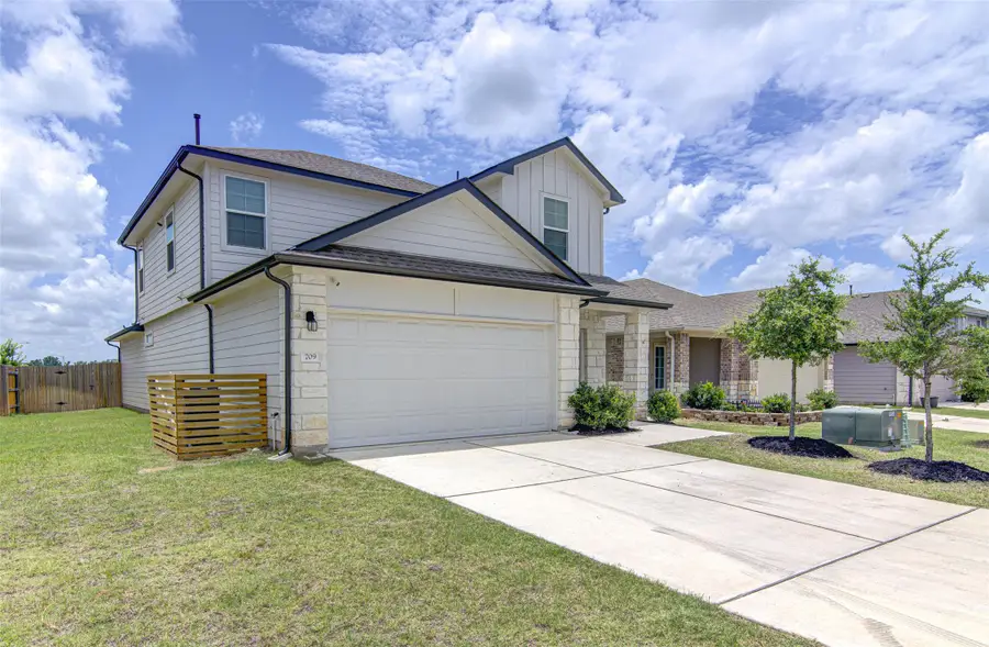 729 Aster Pl, Bastrop, TX 78602 - #2