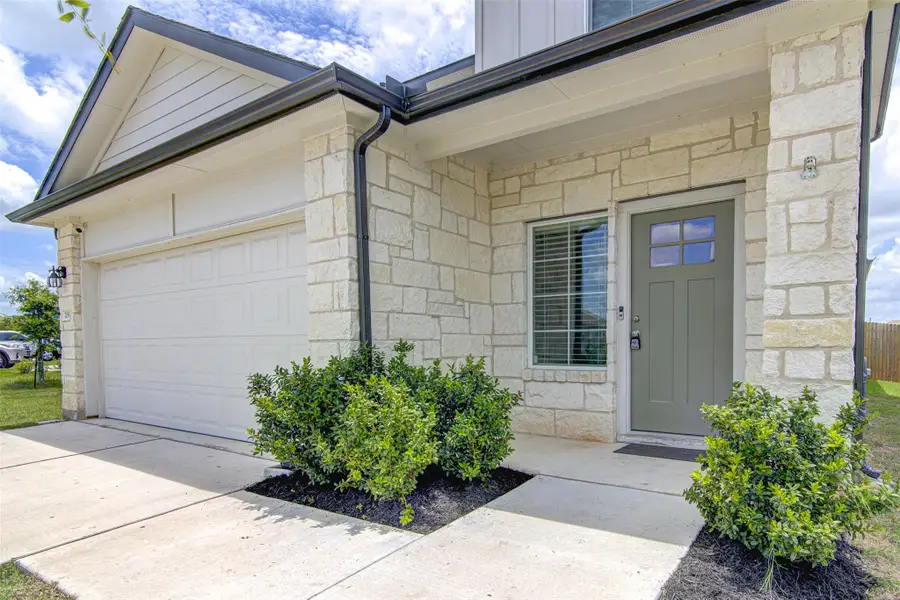 729 Aster Pl, Bastrop, TX 78602 - #3
