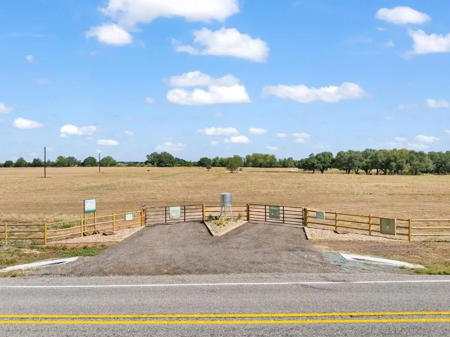 3275 Fm 956, Schulenburg, TX 78956 - #3