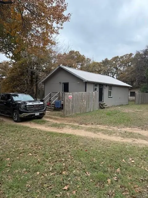 582 Oaklawn Dr, Rockdale, TX 76567