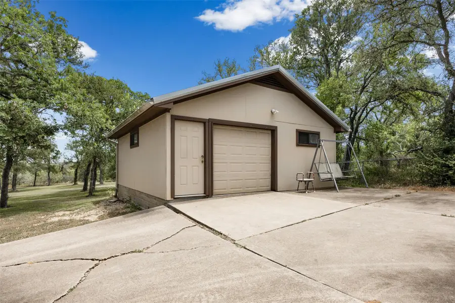 153 Saldana Dr, Cedar Creek, TX 78612 - #2