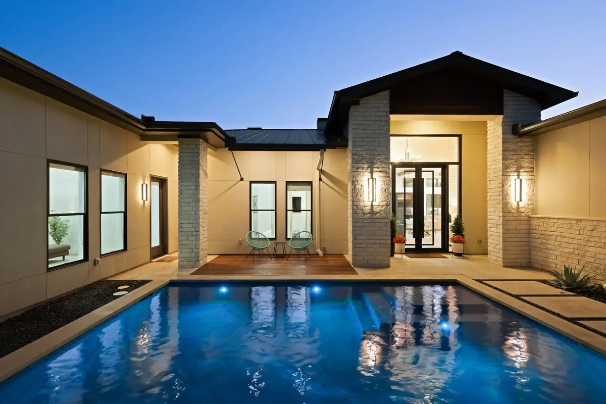 19509 Inverness Dr, Spicewood, TX 78669 - #1