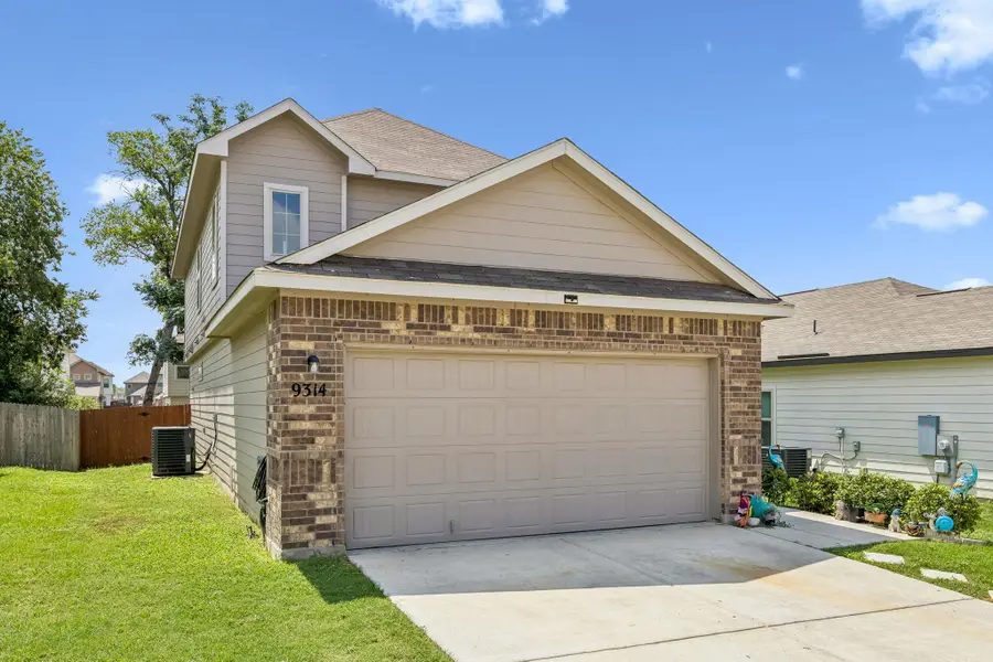9314 Graze Br, San Antonio, TX 78211 - #2