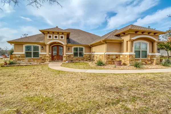 142 Trailblazer Dr, Bastrop, TX 78602