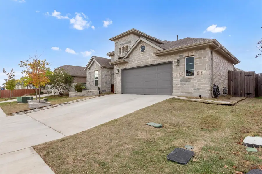 487 Gamble Dr, Buda, TX 78610 - Image #3