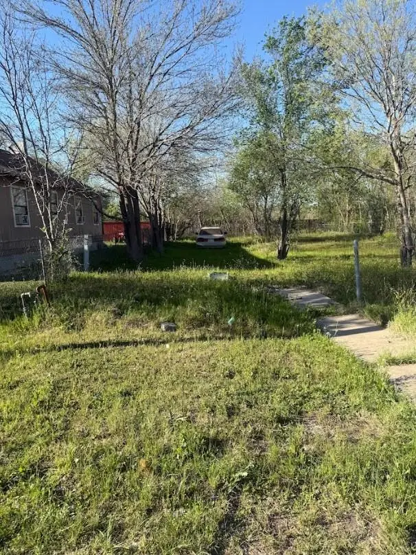 602 W Martin Luther King Jr Blvd, Taylor, TX 76574 - #1