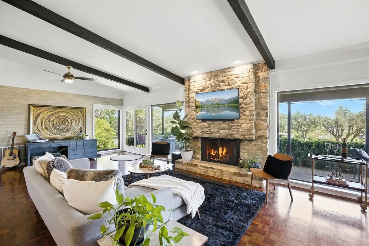 402 Seawind St, Lakeway, TX 78734 - #1