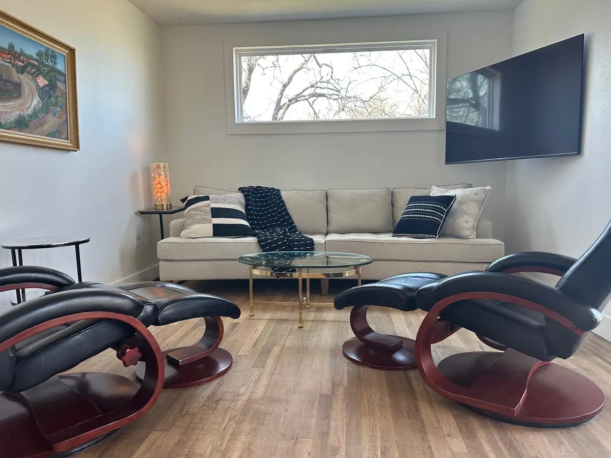 157 E White Rock St, Buchanan Dam, TX 78609 - #1