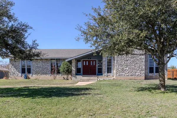 81 Family Cir, Hutto, TX 78634