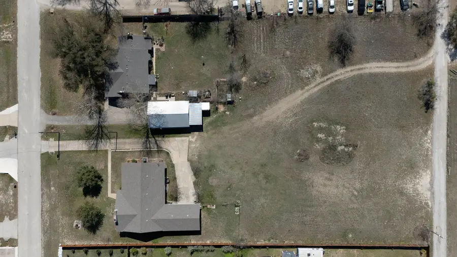 81 Family Cir, Hutto, TX 78634 - #2