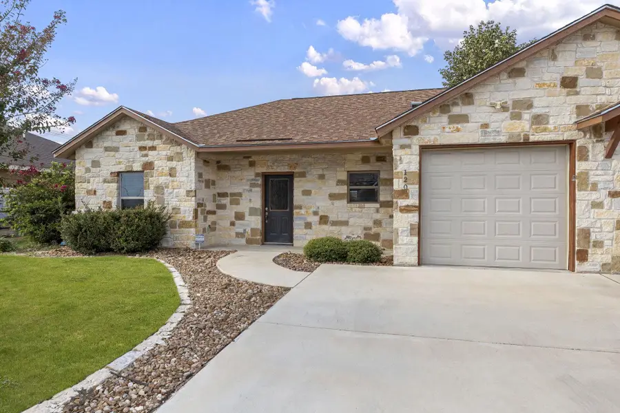 120 Navarro Xing, Seguin, TX 78155 - #3