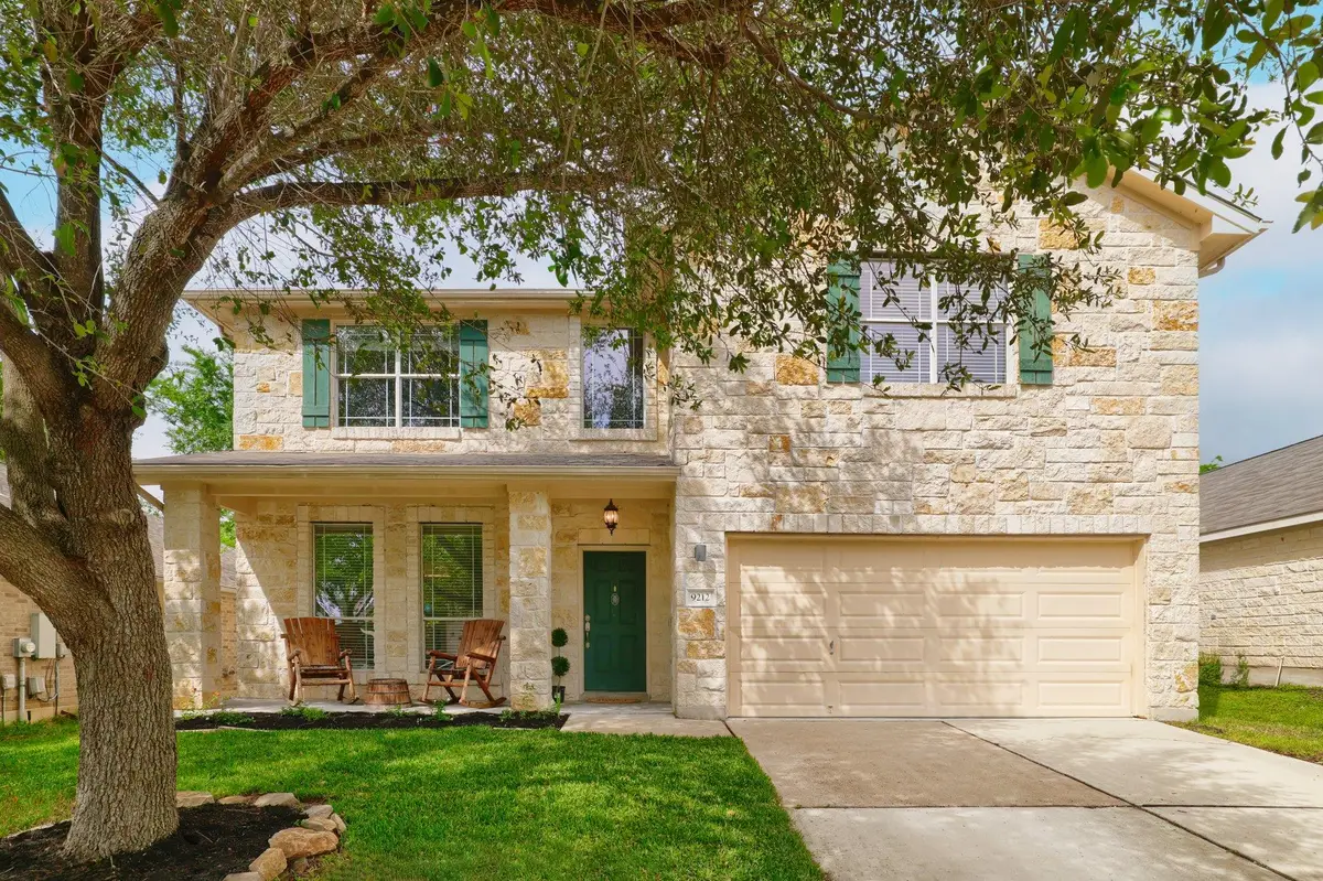 9212 Pioneer Forest Dr, Austin, TX 78744 - #1