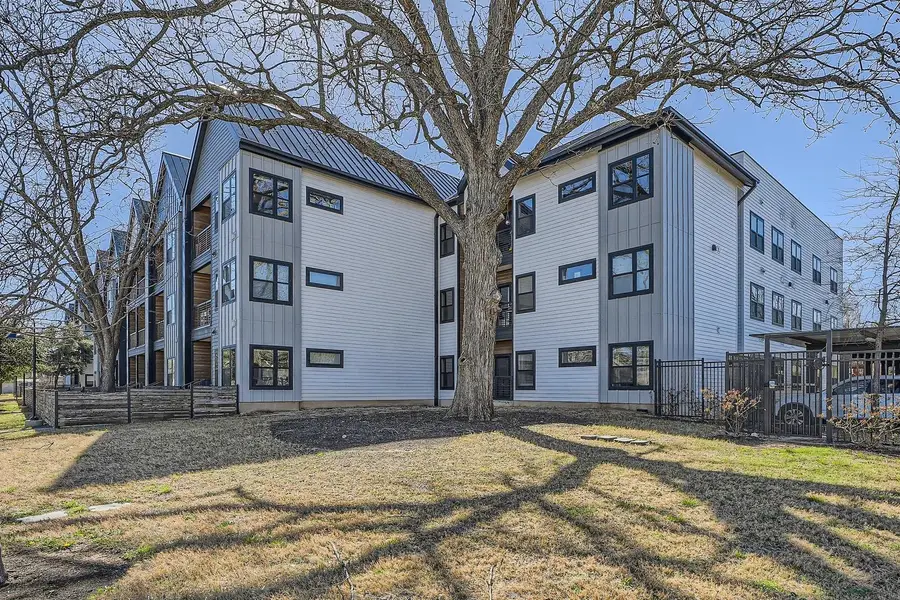 3101 Govalle Ave #103, Austin, TX 78702 - #2