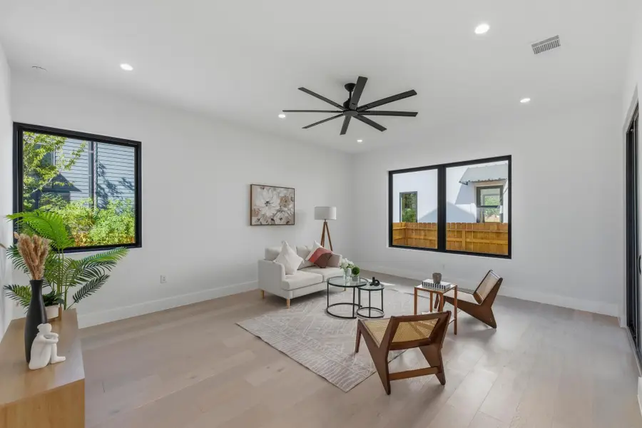 802 Philco Dr #1, Austin, TX 78745 - Image #3