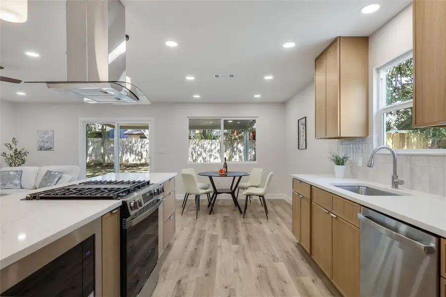 2333 Aldford Dr, Austin, TX 78745 - #3