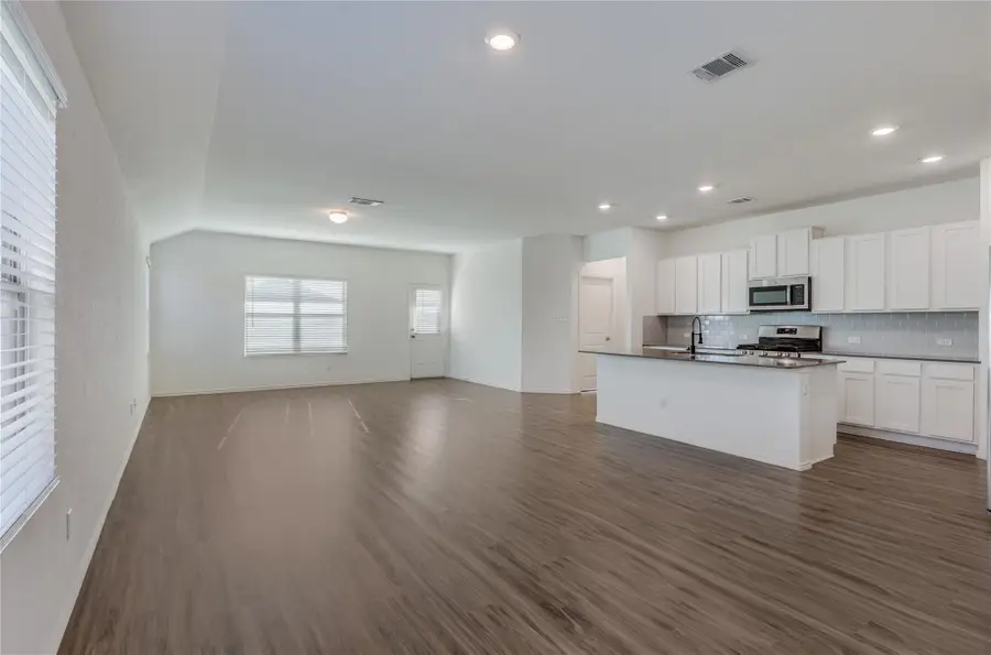 21409 Wilmiller Ln, Pflugerville, TX 78660 - #2