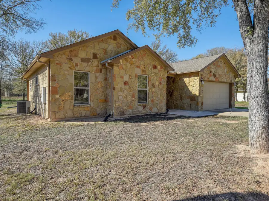 108 Pohakuloa Dr, Bastrop, TX 78602 - Image #3
