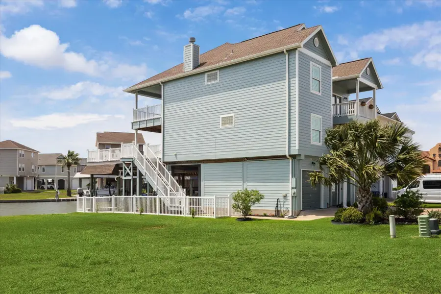 411 Sunset Cir, Galveston, TX 77554 - Image #3
