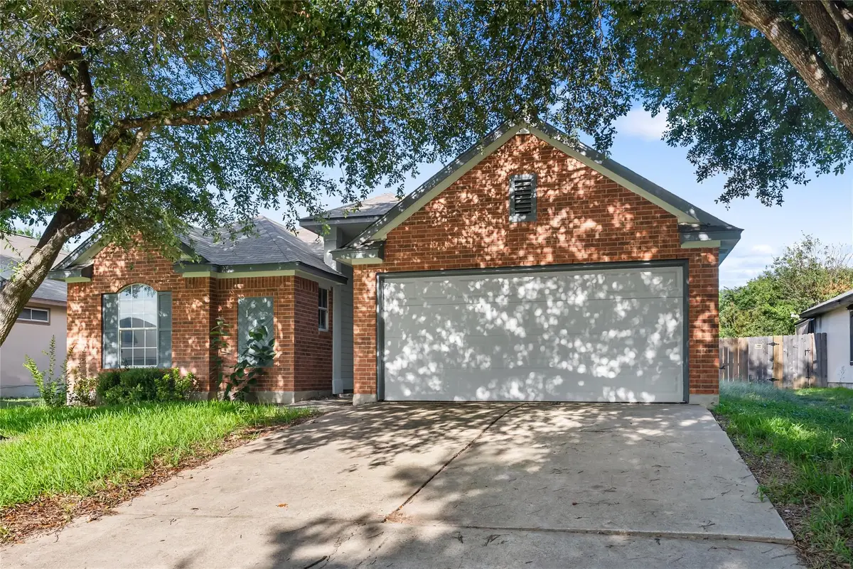 110 Estate Cv, Hutto, TX 78634 - #1