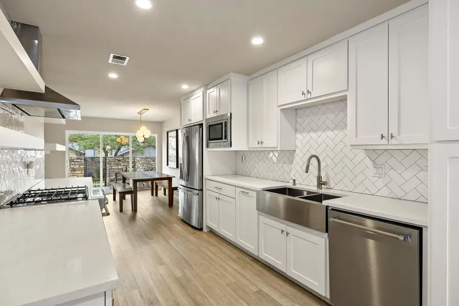 8910 Mount Bartlett Dr, Austin, TX 78759 - #3