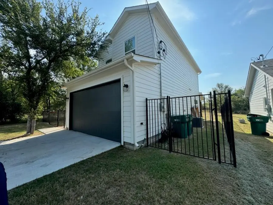 1204 N Mystic Dr, Granite Shoals, TX 78654 - #2
